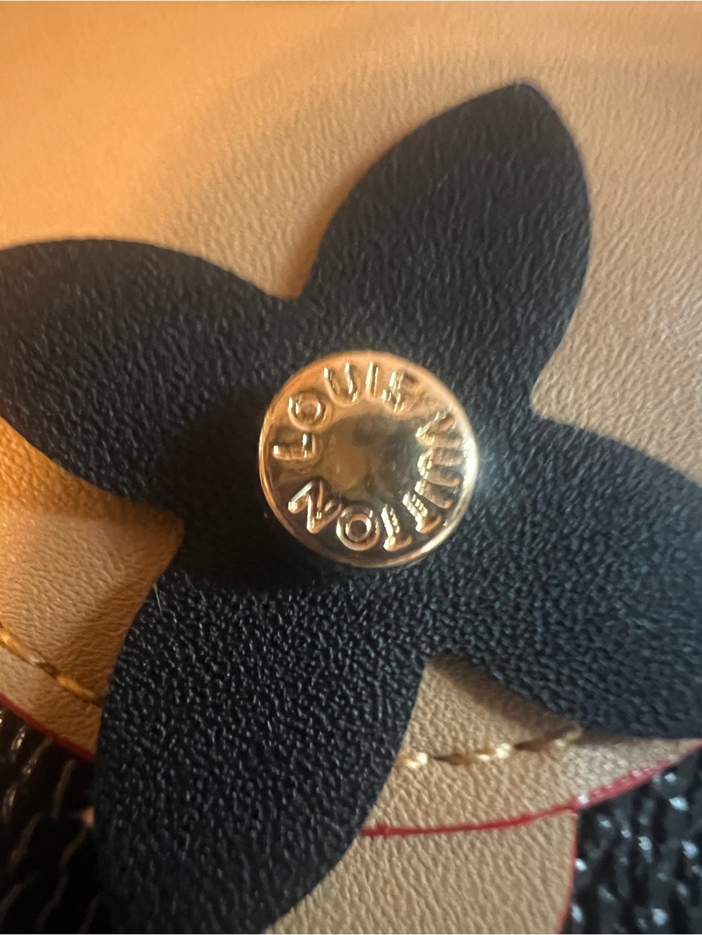 Louis Vuitton Black Monogram Flower Key Holder with Tan Center - Picture 12 of 14